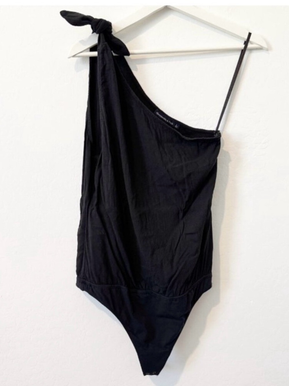 Abercrombie Bodysuit Size L Black One Shoulder Asymmetrical Tie Side Zip Capsule